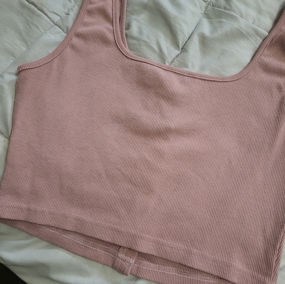 Light pink Shein button up crop size large - Picture 3 of 3